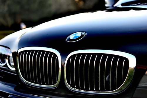 BMW logo front.jpeg